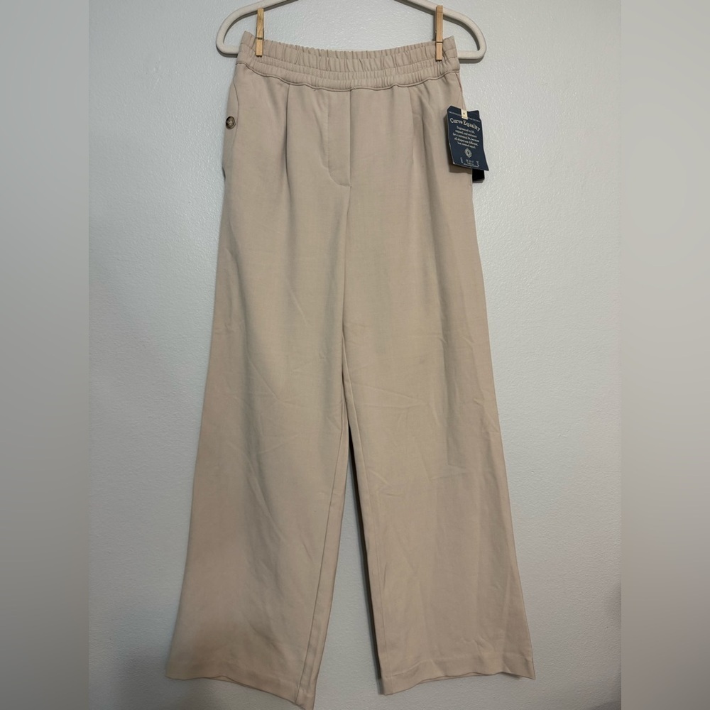 Democracy “ Ab “ Leisure Skyrise Pull On Wide Leg Trousers in beige - Picture 2 of 5